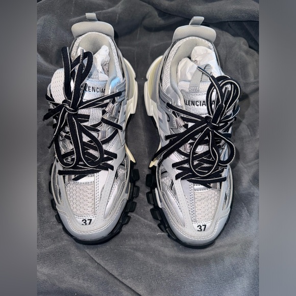 Balenciaga Track  low-top sneakers - Picture 1 of 14